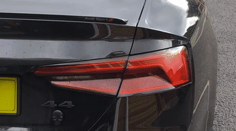 Audi A5 Gen 2 Semi-Dynamic Indicators